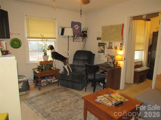 19 Westminster Drive, Asheville, NC 28804