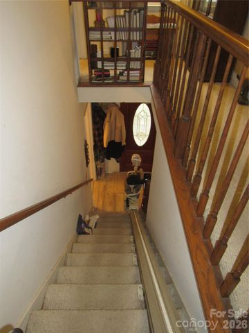 19 Westminster Drive, Asheville, NC 28804