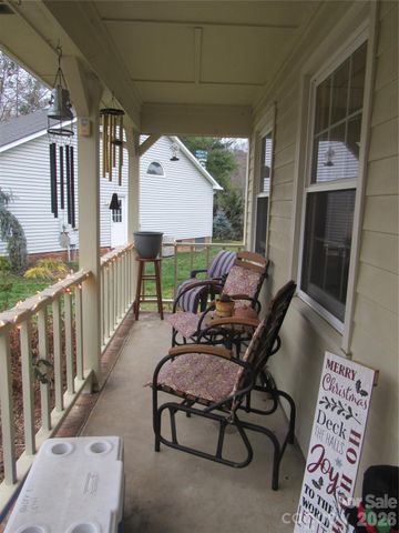 19 Westminster Drive, Asheville, NC 28804