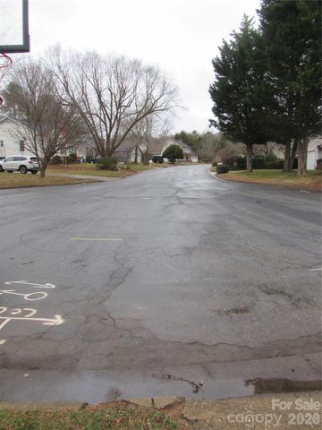 19 Westminster Drive, Asheville, NC 28804