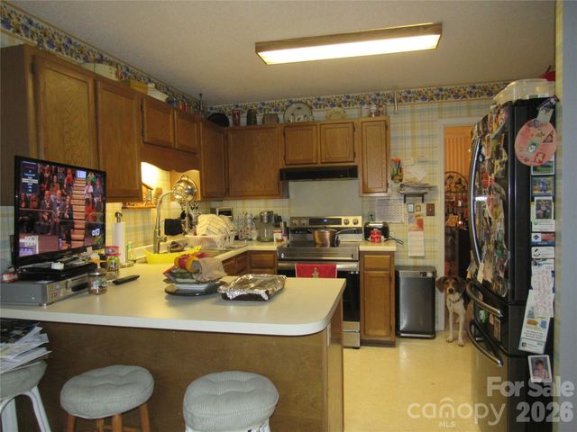 19 Westminster Drive, Asheville, NC 28804