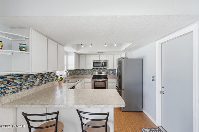 145 Springwood Drive, Daytona Beach, FL 32119
