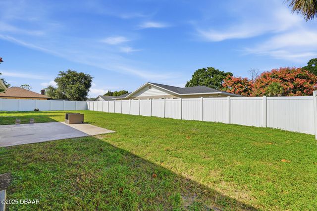 145 Springwood Drive, Daytona Beach, FL 32119