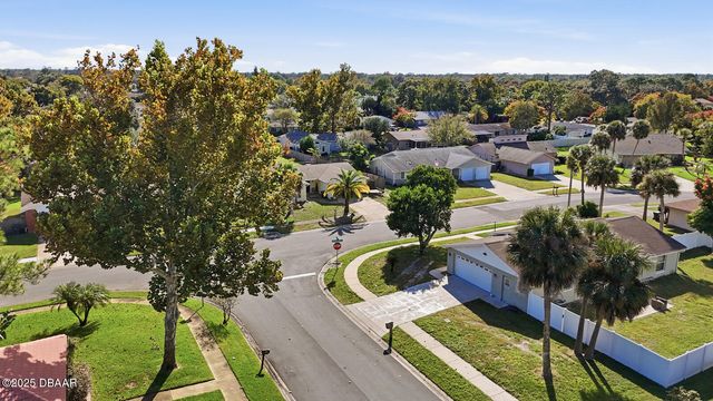 145 Springwood Drive, Daytona Beach, FL 32119