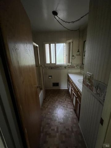 78951 Zenia Rd, Covelo, CA 95428