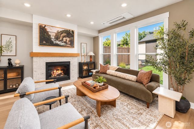 434 222nd Place SE, Sammamish, WA 98074