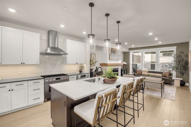 434 222nd Place SE, Sammamish, WA 98074