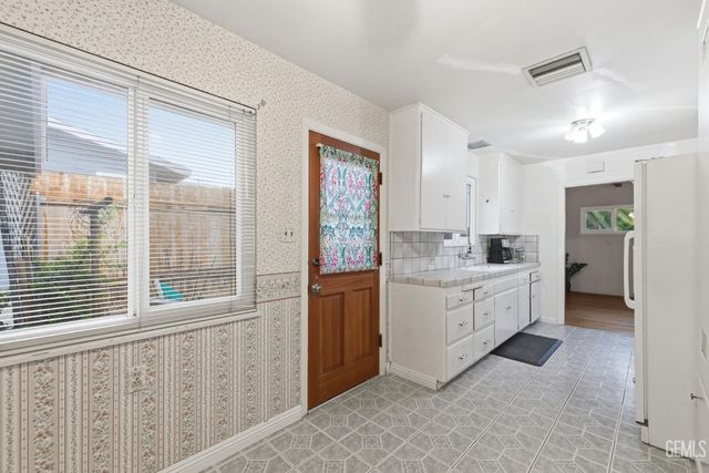 1819 Locust Ravine, Bakersfield, CA 93306