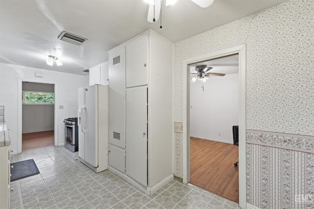 1819 Locust Ravine, Bakersfield, CA 93306