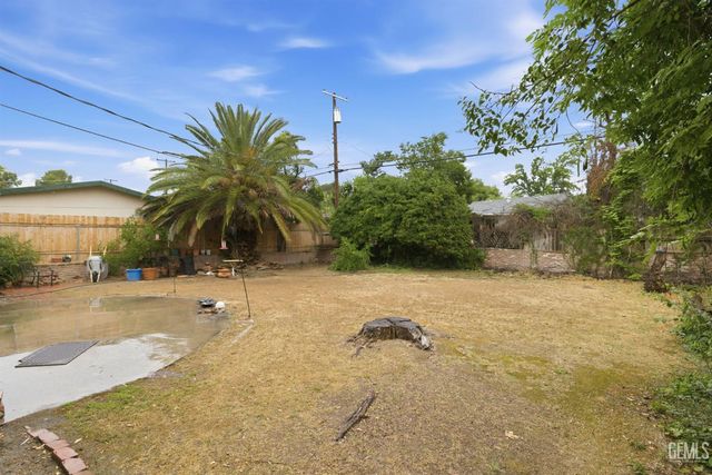 1819 Locust Ravine, Bakersfield, CA 93306