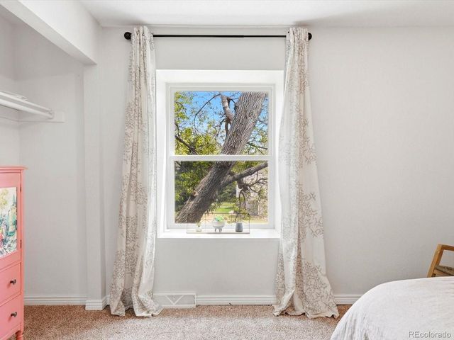 1527 S Owens St 12, Denver, CO 80232