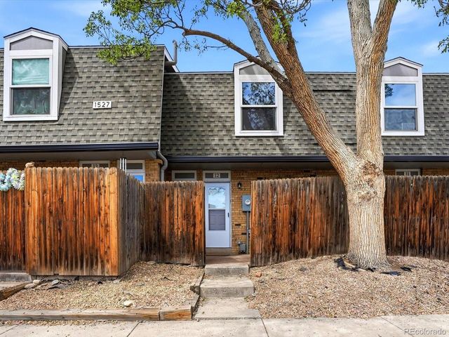1527 S Owens St 12, Denver, CO 80232