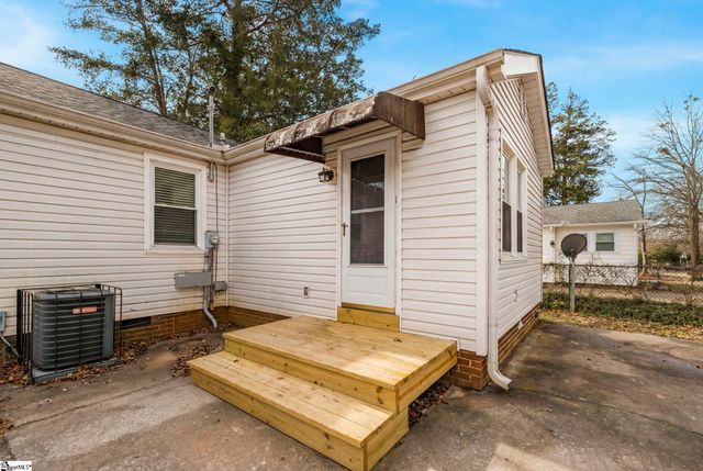 790 John B White Boulevard, Spartanburg, SC 29306