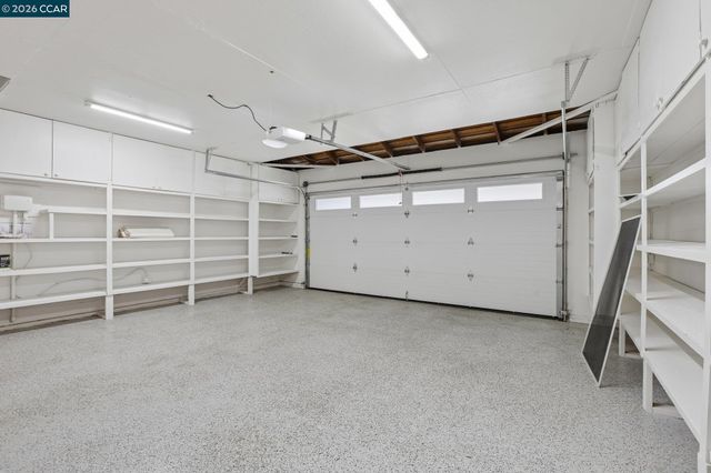 445 Kingsford Dr, Moraga, CA 94556