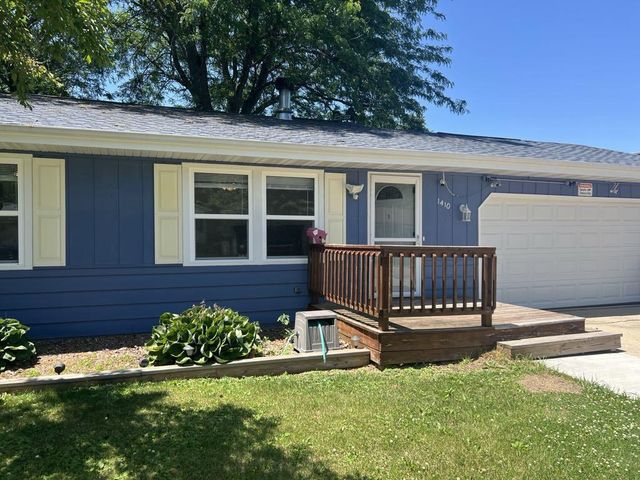 1410 S Arch Street, Janesville, WI 53546