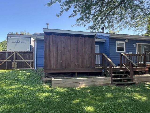 1410 S Arch Street, Janesville, WI 53546