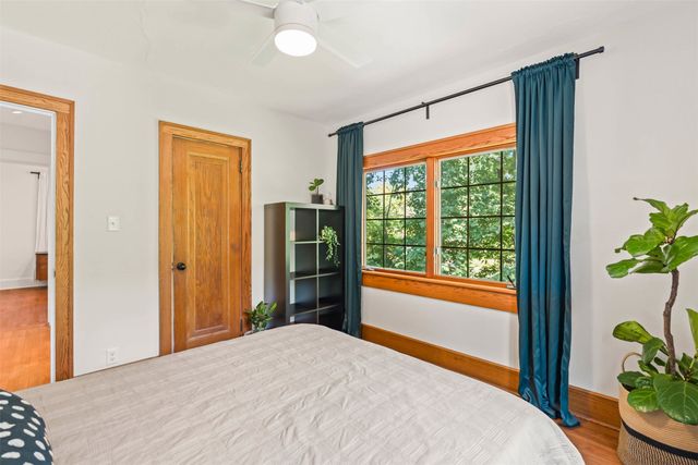 2602 Lincoln Avenue, Des Moines, IA 50310