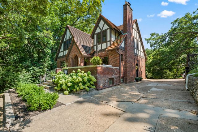 2602 Lincoln Avenue, Des Moines, IA 50310