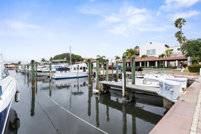 2385 Pga Boulevard, Palm Beach Gardens, FL 33410