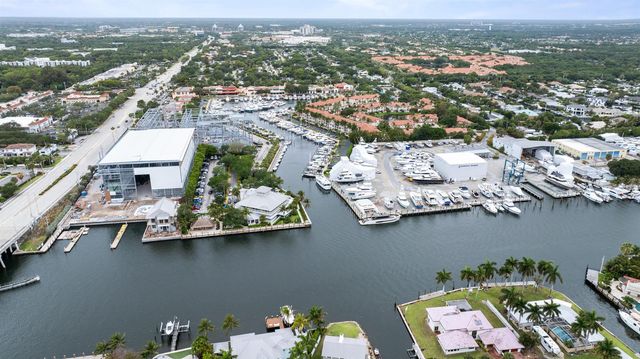 2385 Pga Boulevard, Palm Beach Gardens, FL 33410