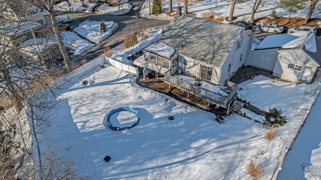 72 Youngs Rd, Lunenburg, MA 01462