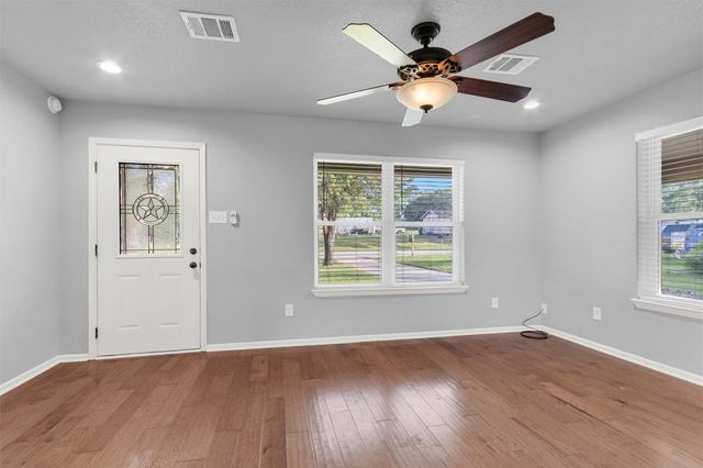 213 County Line Road, Willis, TX 77378
