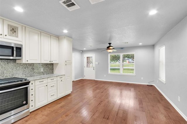 213 County Line Road, Willis, TX 77378