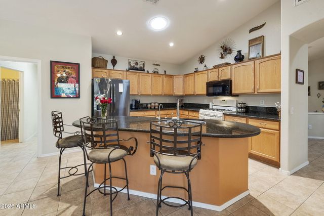 10208 E ELMWOOD Drive, Sun Lakes, AZ 85248