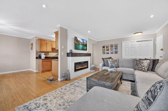 524 Sierra Vista Lane, Valley Cottage, NY 10989