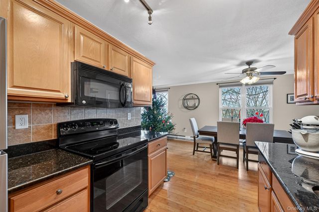 524 Sierra Vista Lane, Valley Cottage, NY 10989