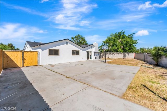 2740 Searles Avenue, Las Vegas, NV 89101