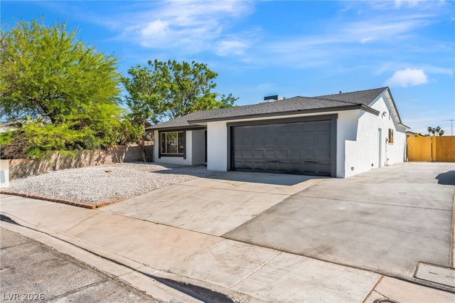 2740 Searles Avenue, Las Vegas, NV 89101