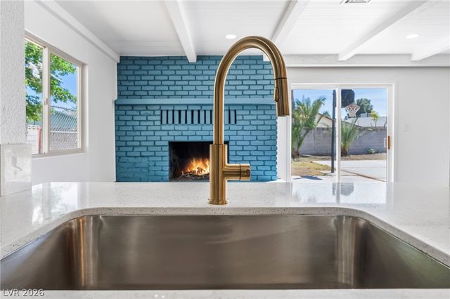 2740 Searles Avenue, Las Vegas, NV 89101