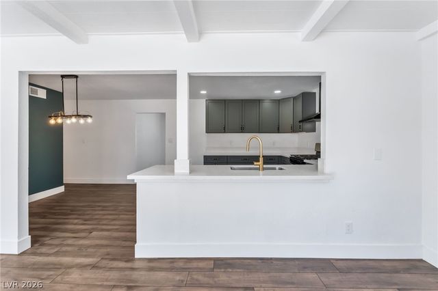 2740 Searles Avenue, Las Vegas, NV 89101