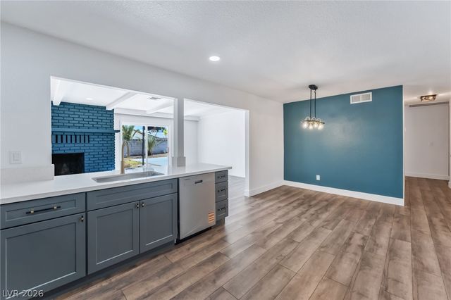 2740 Searles Avenue, Las Vegas, NV 89101