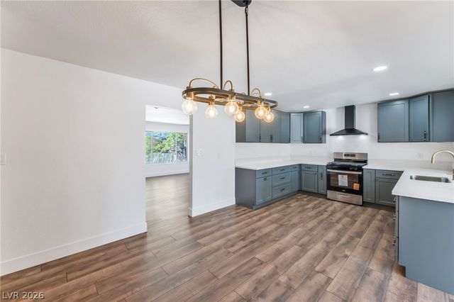 2740 Searles Avenue, Las Vegas, NV 89101