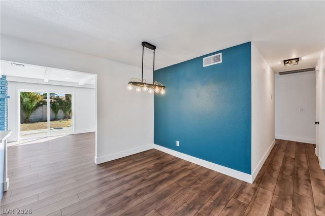 2740 Searles Avenue, Las Vegas, NV 89101