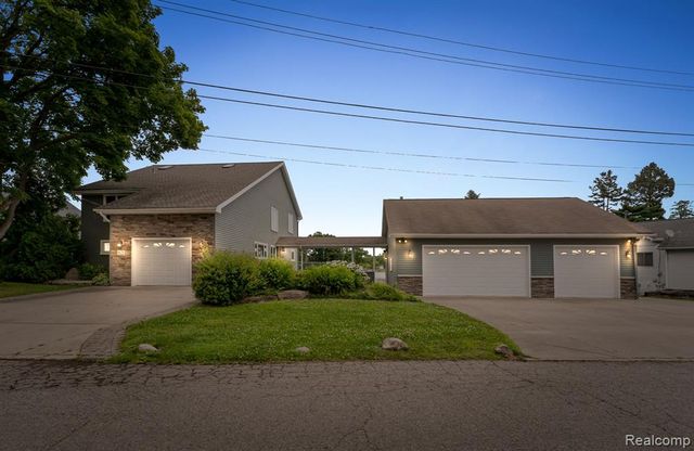 6628 Longworth Drive, Waterford, MI 48329