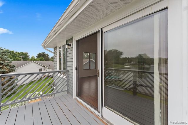 6628 Longworth Drive, Waterford, MI 48329