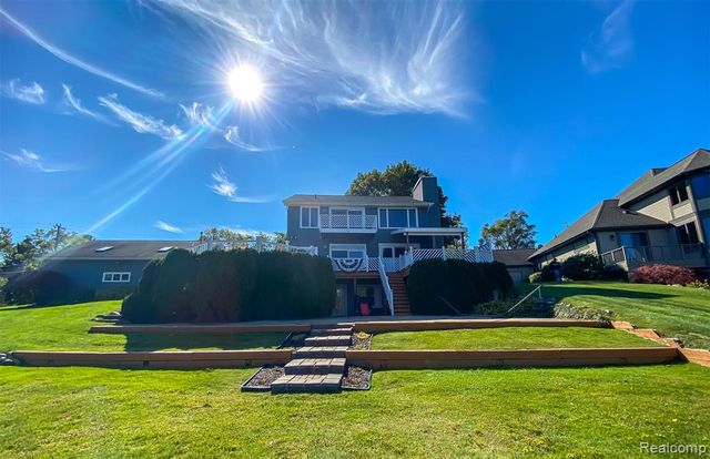 6628 Longworth Drive, Waterford, MI 48329