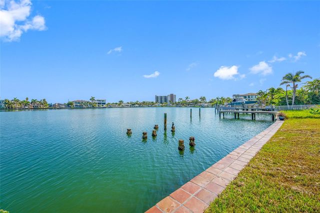 10238 TARPON DRIVE, Treasure Island, FL 33706