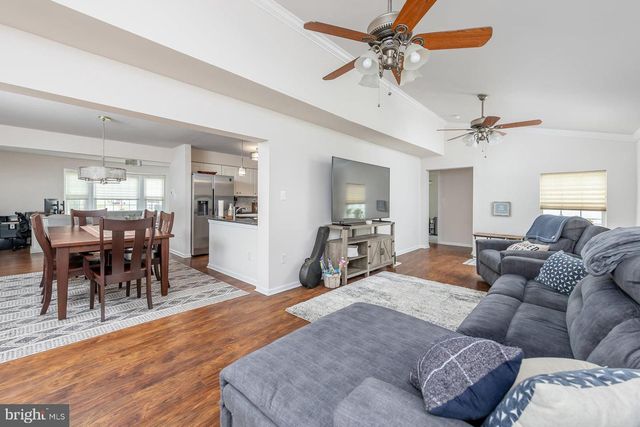 117 CENTRAL AVE, Woodbury Heights, NJ 08097