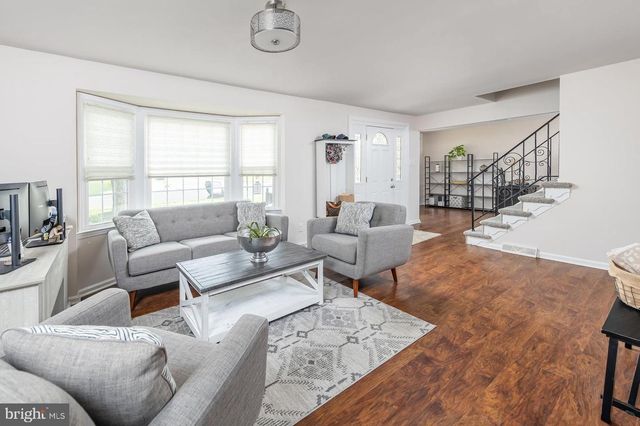 117 CENTRAL AVE, Woodbury Heights, NJ 08097