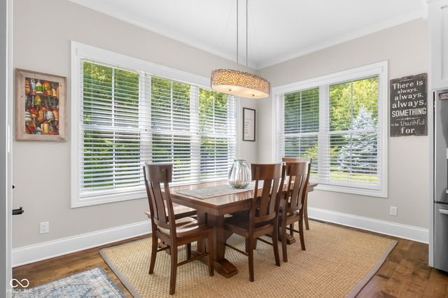 2013 Deer Creek Circle, Columbus, IN 47201