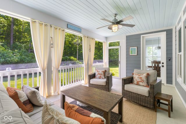 2013 Deer Creek Circle, Columbus, IN 47201