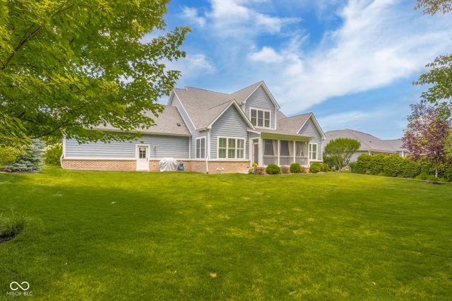 2013 Deer Creek Circle, Columbus, IN 47201
