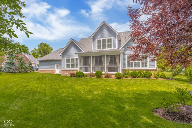 2013 Deer Creek Circle, Columbus, IN 47201