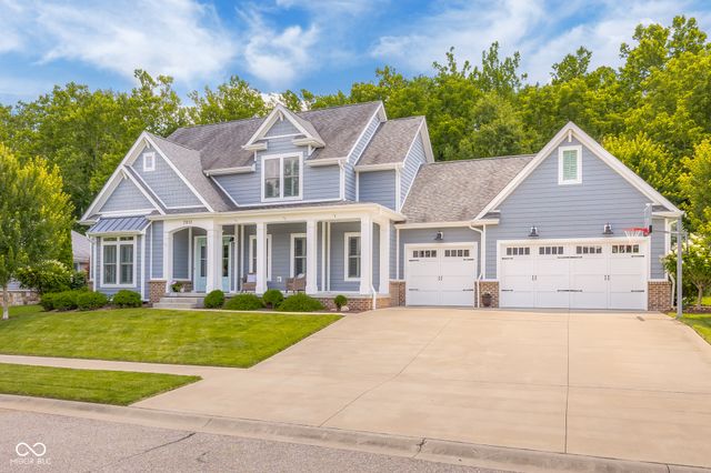 2013 Deer Creek Circle, Columbus, IN 47201