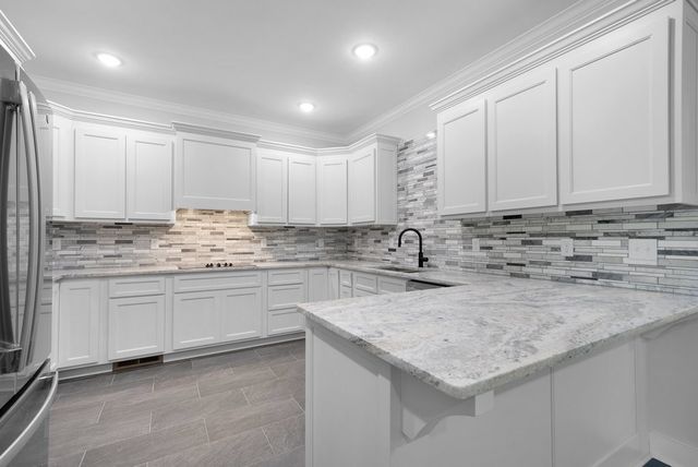 80 Mountain Laurel Lane, Monteagle, TN 37356