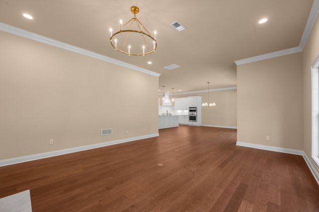 380 Weston Park, Lexington, KY 40515